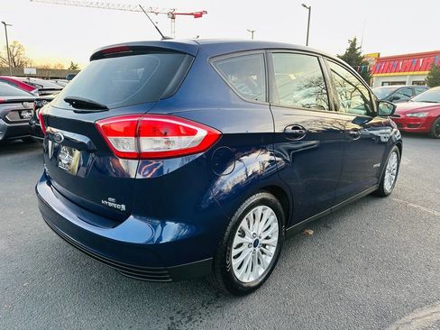 Used 2017 Ford C-MAX SE w/ Interior Protection Package image 8