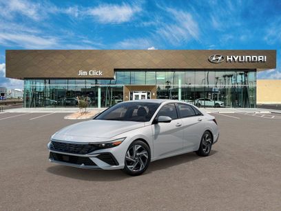 New 2025 Hyundai Elantra SEL