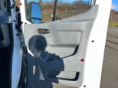 Used 2015 Ford Transit 250 148 Medium Roof image 29