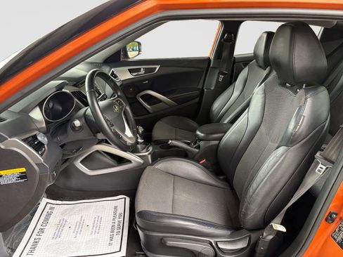 Used 2014 Hyundai Veloster w/ Style Package 02 FWD image 12