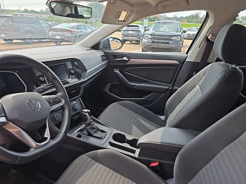 Used 2024 Volkswagen Jetta S FWD image 9