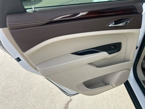 Used 2015 Cadillac SRX Premium w/ Trailering Package image 11