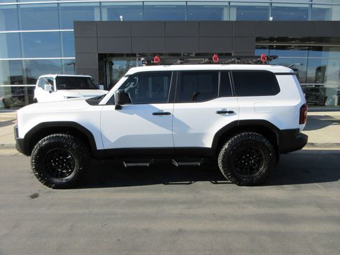 Used 2024 Toyota Land Cruiser 1958 image 3