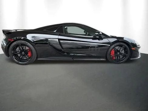 Used 2019 McLaren 570S Spider RWD image 1