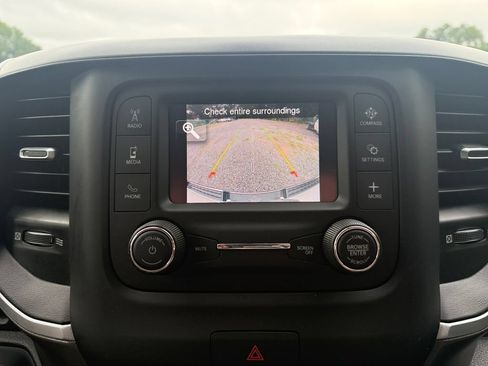 Used 2020 RAM 1500 Big Horn AWD/4WD image 32