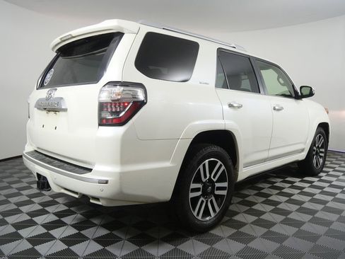 Used 2018 Toyota 4Runner Limited RWD image 3