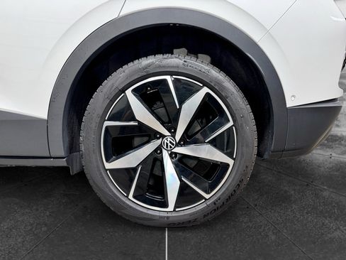 Used 2023 Volkswagen ID.4 Pro S AWD/4WD image 31