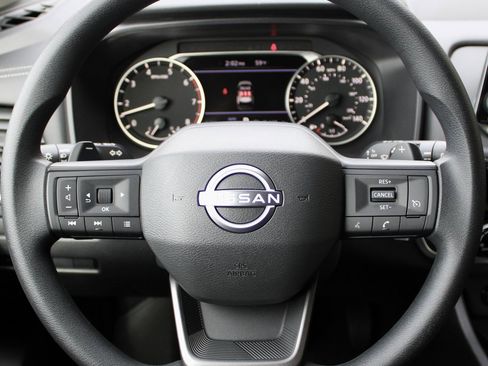 Certified 2025 Nissan Rogue S image 26