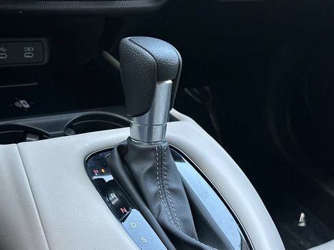 Certified 2026 Honda HR-V LX image 23