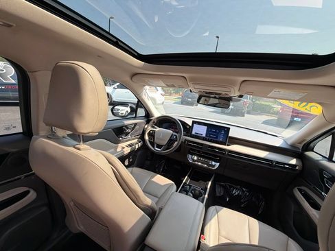 Used 2024 Lincoln Corsair Grand Touring AWD/4WD image 19