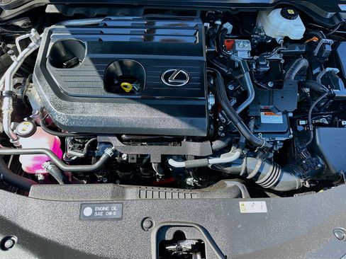 Used 2025 Lexus UX 300h 300h image 32