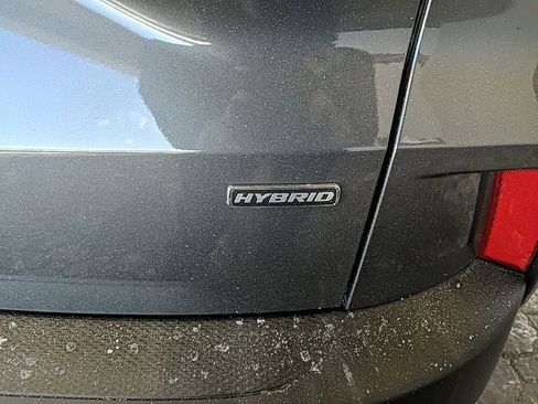 Used 2025 Ford Escape Platinum image 8