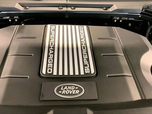 Certified 2025 Land Rover Defender 110 X-Dynamic SE AWD/4WD image 32