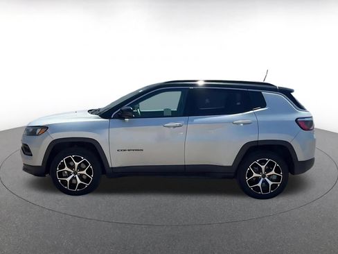 Used 2025 Jeep Compass Limited AWD/4WD image 8