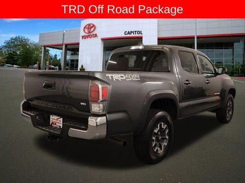 Used 2023 Toyota Tacoma TRD Off-Road image 3