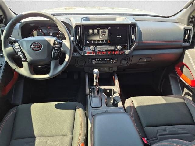 Used 2026 Nissan Frontier Pro-X w/ Pro-X Convenience Package RWD image 16