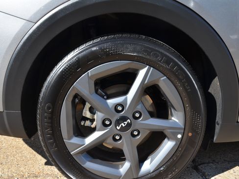 Used 2025 Kia K4 FWD image 17