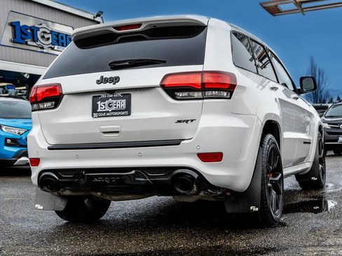 Used 2019 Jeep Grand Cherokee SRT image 3