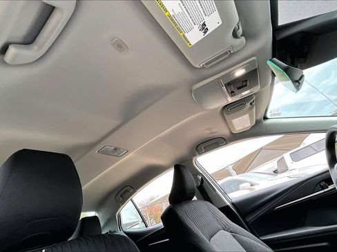 Used 2025 Toyota Camry LE image 13