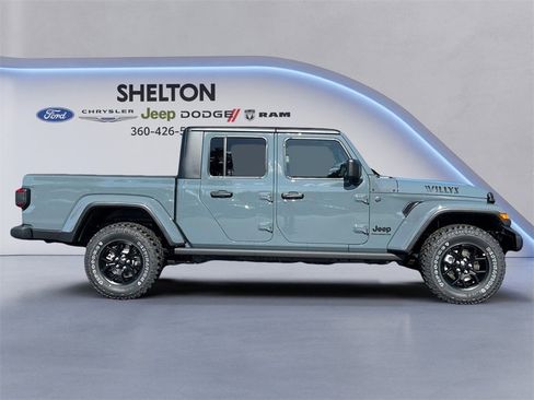 New 2025 Jeep Gladiator Willys image 6