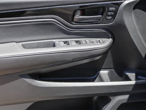 New 2026 Honda Odyssey Touring image 24
