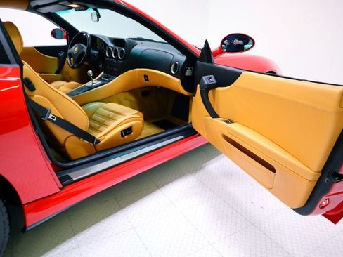 Used 1999 Ferrari 550 Maranello Coupe RWD image 13