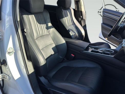 Used 2018 Honda Accord EX-L image 34