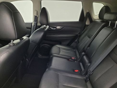 Used 2017 Nissan Rogue SL w/ SL Premium Package FWD image 18