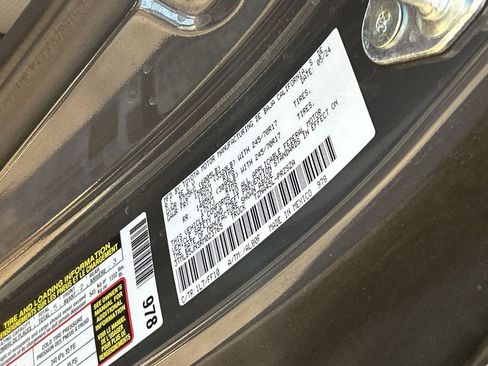 Used 2024 Toyota Tacoma SR5 AWD/4WD image 29