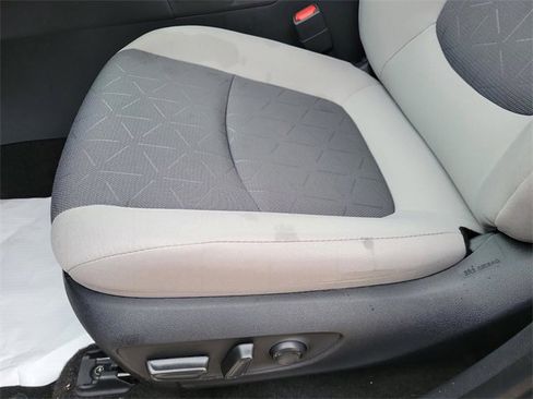 Used 2024 Toyota RAV4 XLE image 12