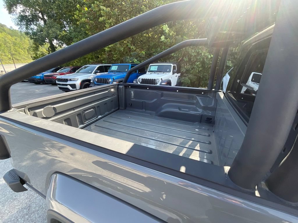 Used 2020 Jeep Gladiator Sport w/ Quick Order Package 24S AWD/4WD image 26