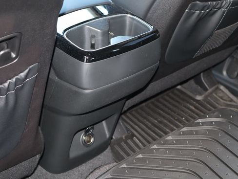 Used 2025 Kia Telluride EX w/ EX Captain's Chair Package FWD image 20