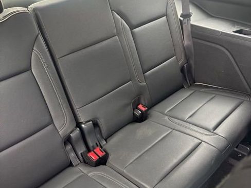 Used 2022 GMC Yukon SLT w/ SLT Luxury Package image 10