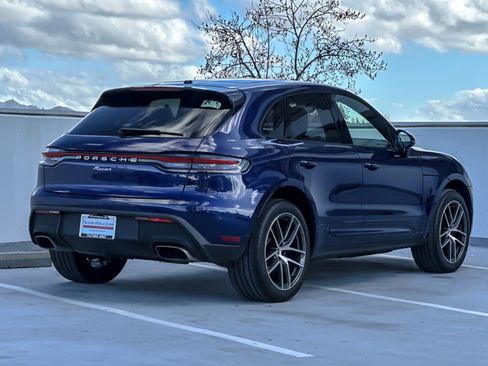 Used 2025 Porsche Macan image 8