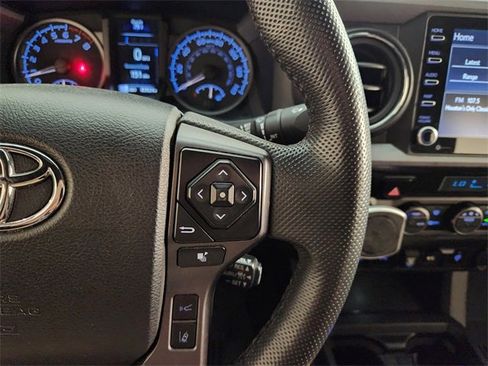 Used 2022 Toyota Tacoma TRD Sport image 28