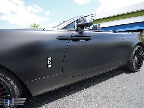 Used 2021 Rolls-Royce Dawn image 10