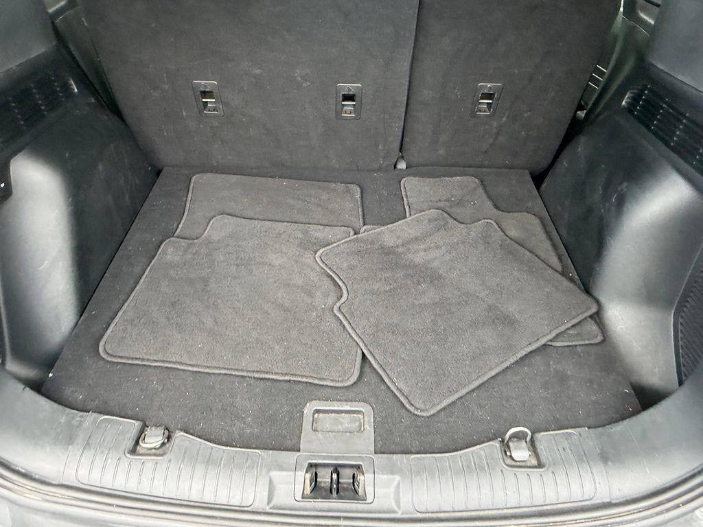 Used 2022 Ford Escape SE w/ Convenience Package FWD image 40