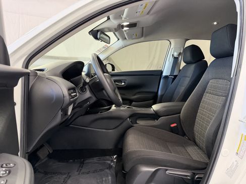 Used 2023 Honda HR-V LX image 10