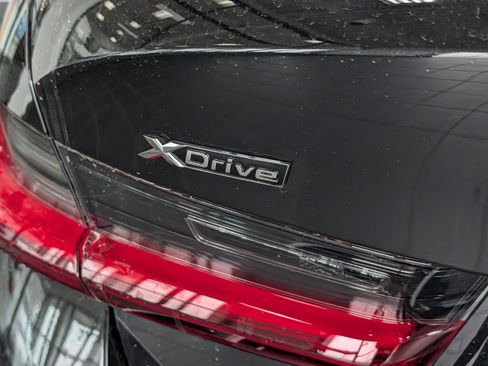 New 2026 BMW 330i xDrive Sedan w/ Premium Package image 4