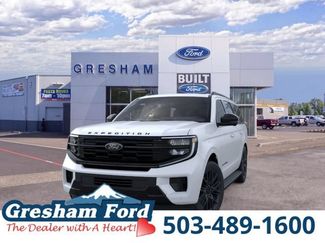 New 2026 Ford Expedition Platinum w/ Stealth Appearance Package AWD/4WD video 2