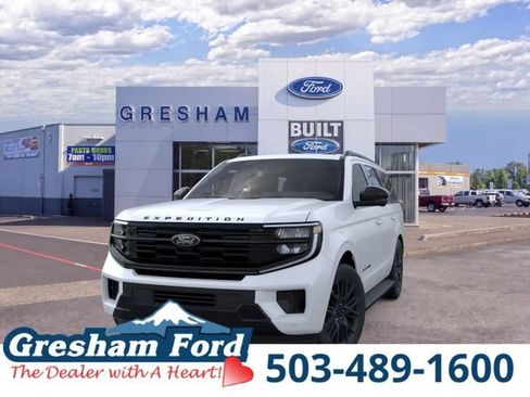 New 2026 Ford Expedition Platinum w/ Stealth Appearance Package AWD/4WD image 2