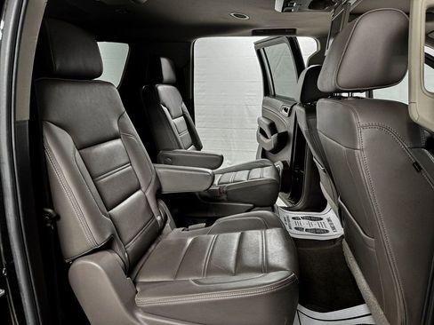 Used 2017 GMC Yukon XL Denali w/ Open Road Package image 10