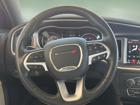 Used 2018 Dodge Charger SXT Plus w/ Quick Order Package 29J RWD image 9