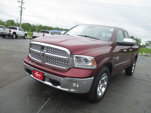Used 2017 RAM 1500 Laramie AWD/4WD image 11