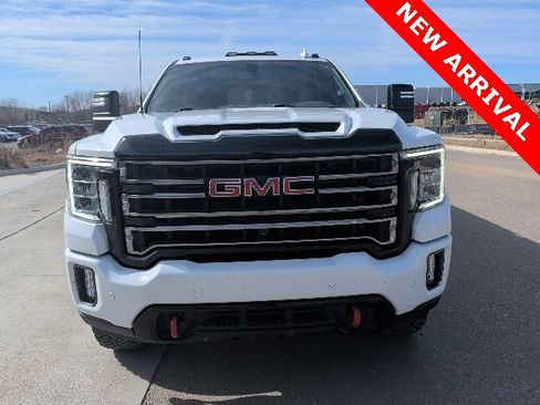 Used 2023 GMC Sierra 2500 AT4 w/ AT4 Preferred Package image 8