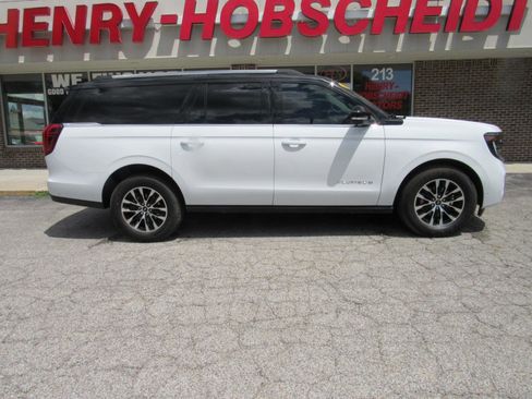 Used 2025 Ford Expedition Max Platinum AWD/4WD image 9