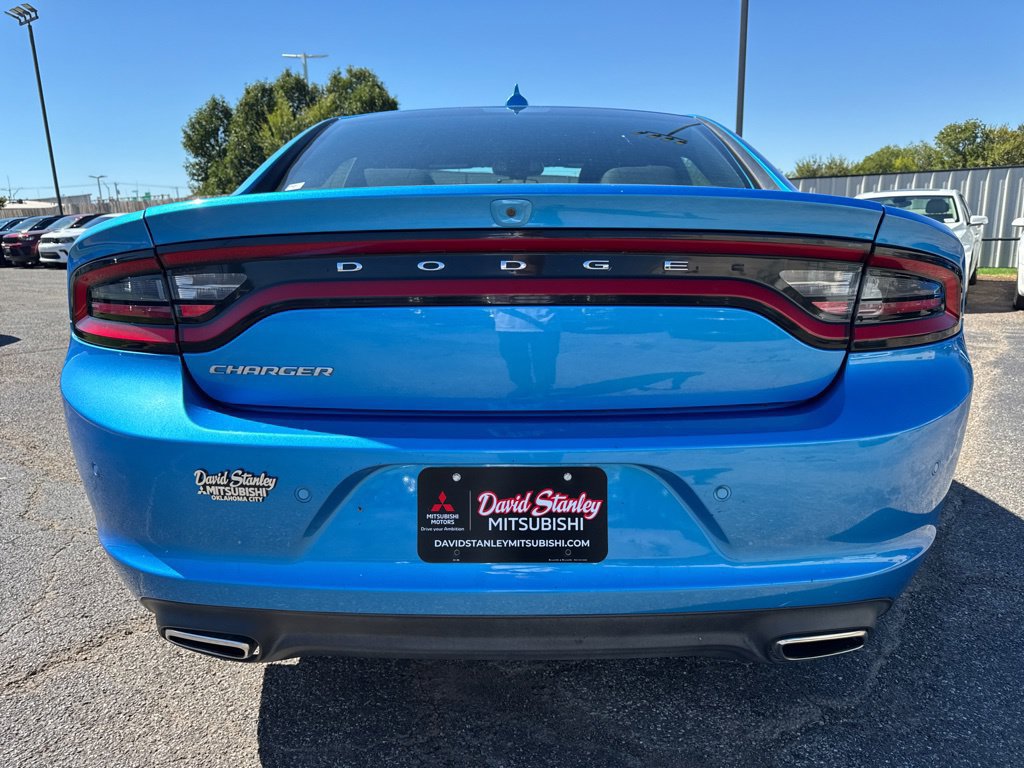 Used 2023 Dodge Charger SXT w/ Cold Weather Package RWD image 5