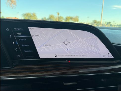 Used 2023 Cadillac Escalade Premium Luxury image 38