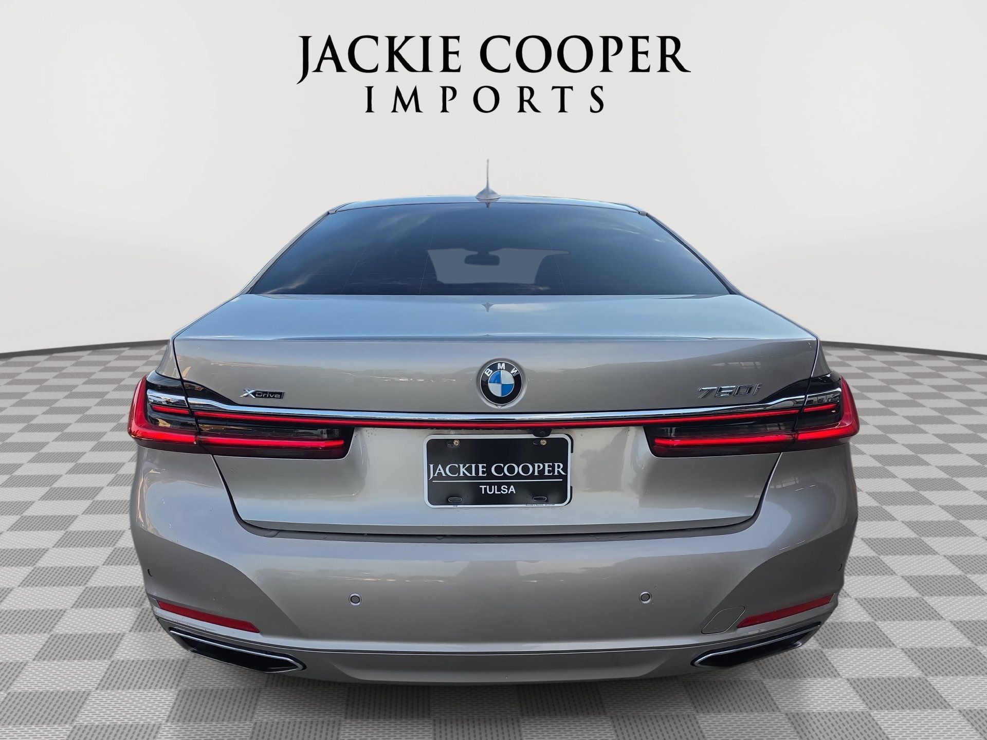Used 2022 BMW 750i xDrive w/ Executive Package AWD/4WD image 6