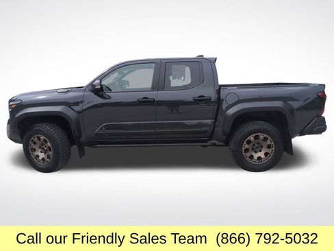 Used 2024 Toyota Tacoma 4x4 Double Cab Hybrid image 2